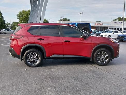 Certified 2023 Nissan Rogue S FWD image 2