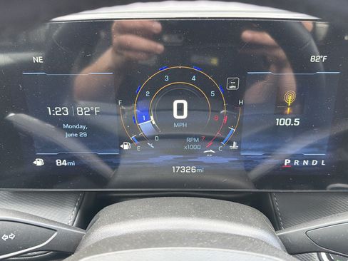 Used 2025 Chevrolet Equinox LT w/ Safety and Technology Package FWD image 21