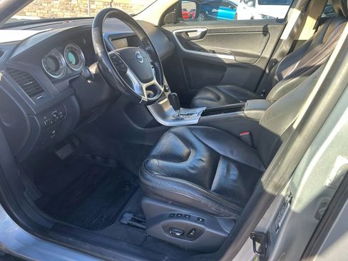 Used 2011 Volvo XC60 T6 image 7