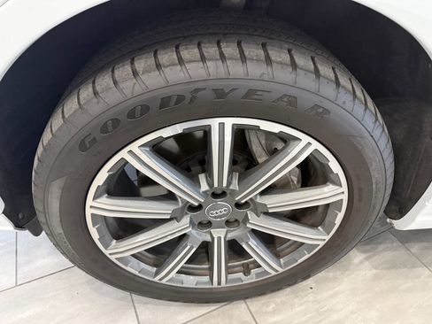 Used 2017 Audi Q7 3.0T Premium Plus image 54