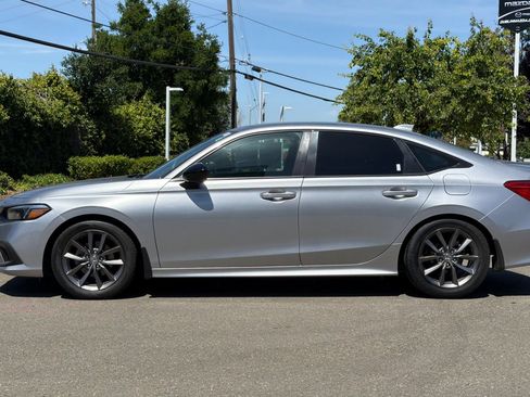 Used 2023 Honda Civic Sport image 7