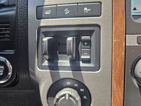 Used 2017 Ford Expedition EL Platinum AWD/4WD image 37