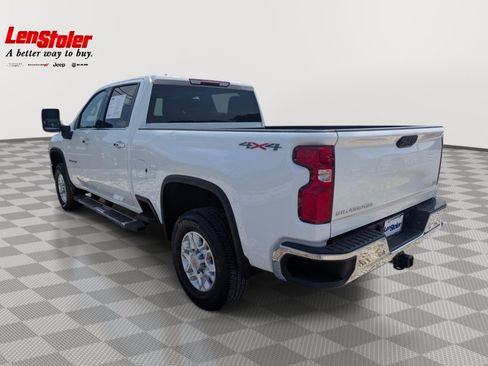 Used 2024 Chevrolet Silverado 2500 LTZ AWD/4WD image 3