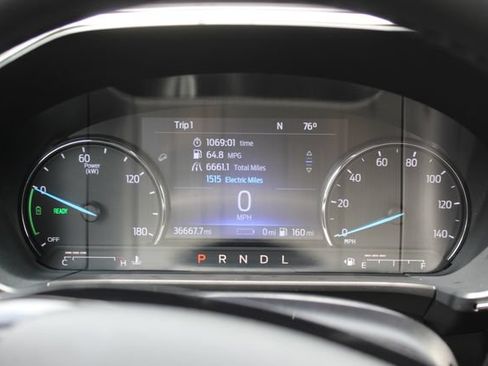 Used 2022 Ford Escape SE w/ Convenience Package FWD image 31