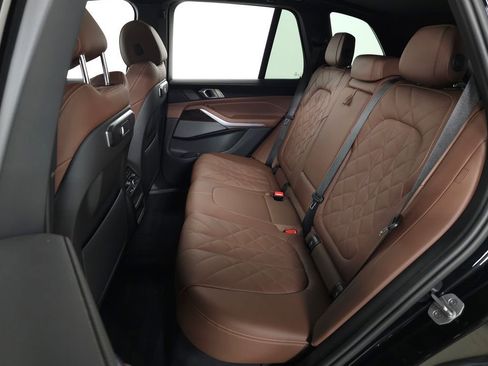 Used 2024 BMW X5 xDrive40i w/ Premium Package image 35