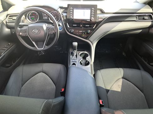 Used 2022 Toyota Camry LE image 16