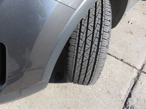 Used 2016 Ford Explorer XLT w/ Equipment Group 202A image 30