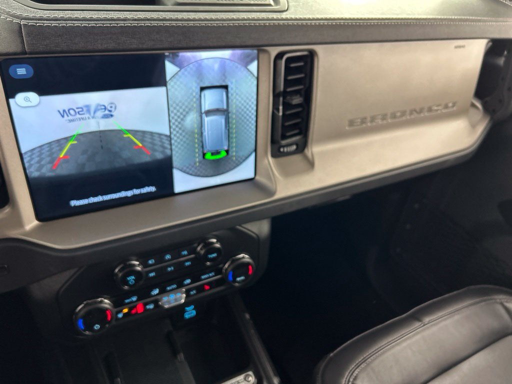 Used 2025 Ford Bronco Outer Banks AWD/4WD image 14