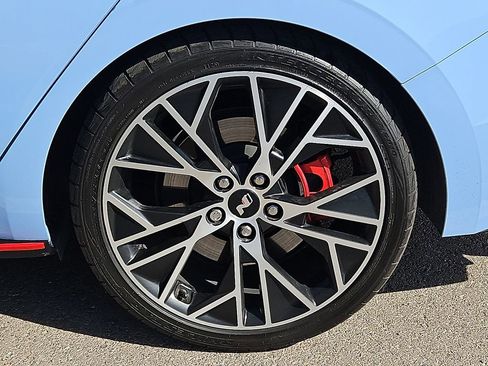 Used 2023 Hyundai Elantra N FWD image 4