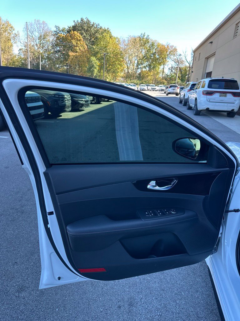 Used 2024 Kia Forte GT FWD image 31