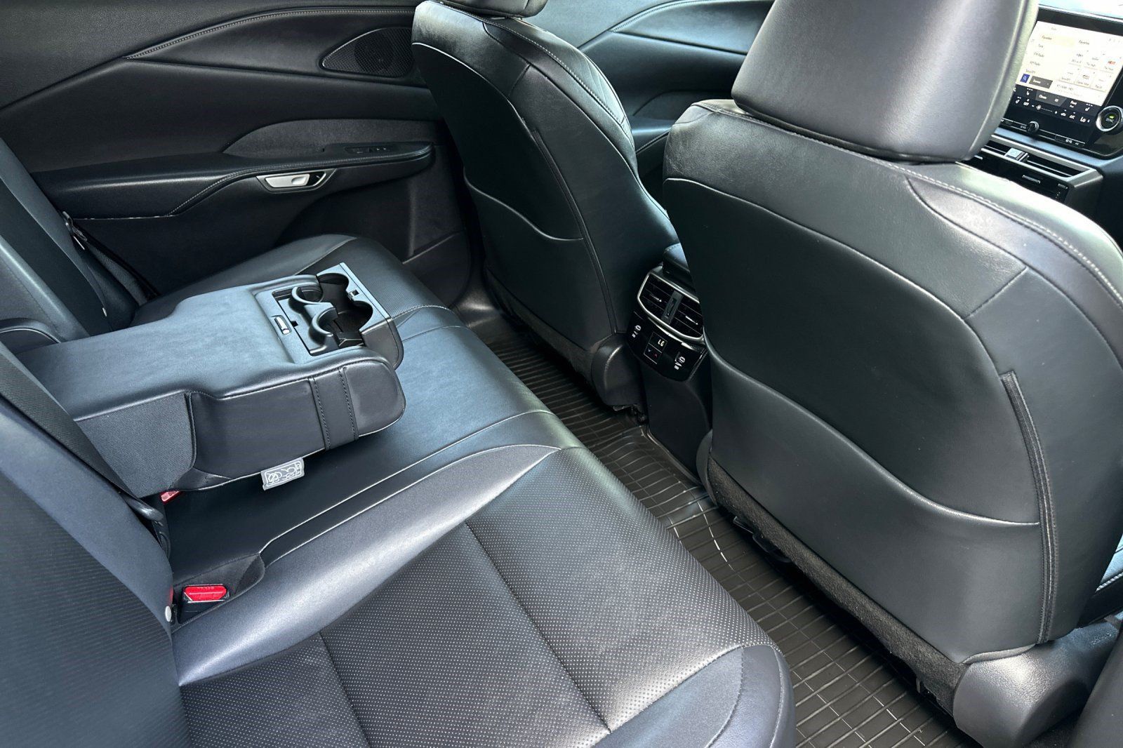 Used 2024 Lexus RX 350 FWD w/ Technology Package image 33