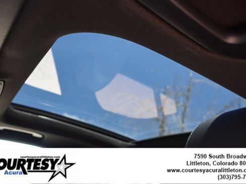 Used 2018 Mercedes-Benz GLC 300 4MATIC image 19