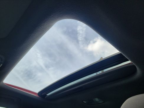 Used 2025 Hyundai Elantra SEL image 8