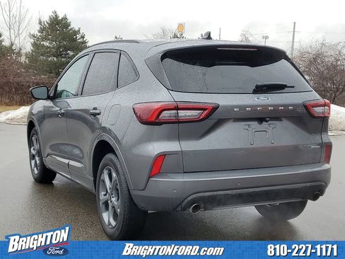 Used 2023 Ford Escape ST-Line Select w/ Tech Pack #2 image 3