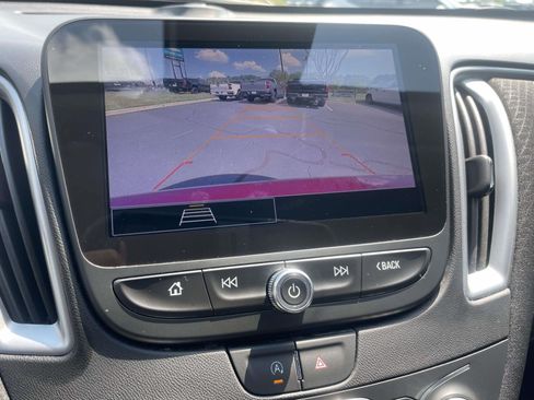 Used 2025 Chevrolet Malibu LT FWD image 26