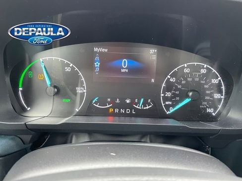 Certified 2024 Ford Maverick XL image 2