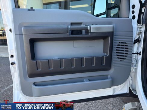 Used 2016 Ford F350 XLT w/ XLT Interior Package image 17