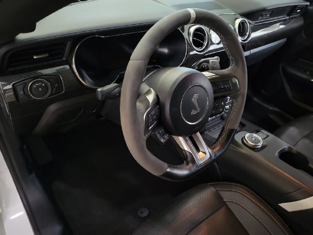 Used 2022 Ford Mustang Shelby GT500 w/ Technology Package RWD image 15