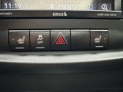 Used 2014 Dodge Avenger SXT w/ Sun/Sound Group FWD image 17