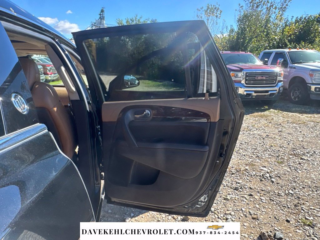 Used 2017 Buick Enclave Premium w/ Experience Buick Package AWD/4WD image 27