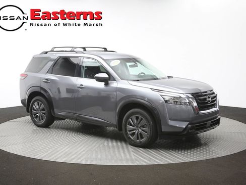 Used 2022 Nissan Pathfinder SV AWD/4WD image 45