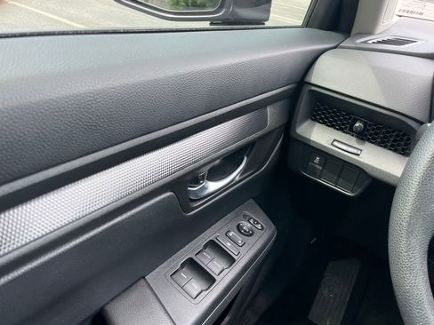 Certified 2025 Honda CR-V EX image 22