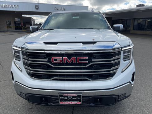 New 2026 GMC Sierra 1500 SLT w/ SLT Premium Package image 2