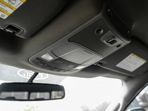 Used 2017 Ford F250 Lariat AWD/4WD image 33