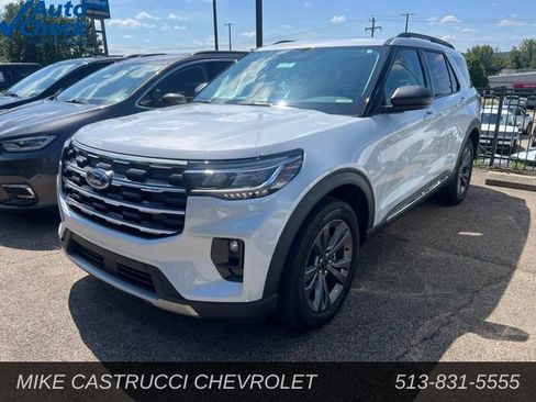 Used 2025 Ford Explorer Active w/ Active Comfort Package AWD/4WD image 1