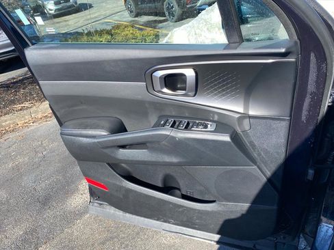 Certified 2023 Kia Sorento EX AWD/4WD image 24