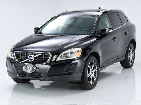 Used 2013 Volvo XC60 T6 AWD/4WD image 38