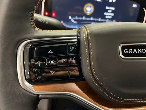 New 2025 Jeep Grand Wagoneer Series III w/ HD Trailer Tow Package image 11