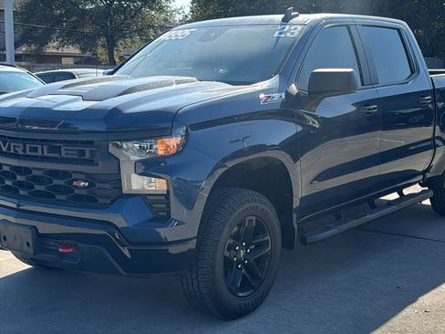 Used 2023 Chevrolet Silverado 1500 Custom Trail Boss image 3