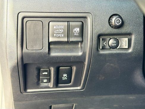 Used 2015 Lexus IS 250C w/ Luxury Package RWD image 33