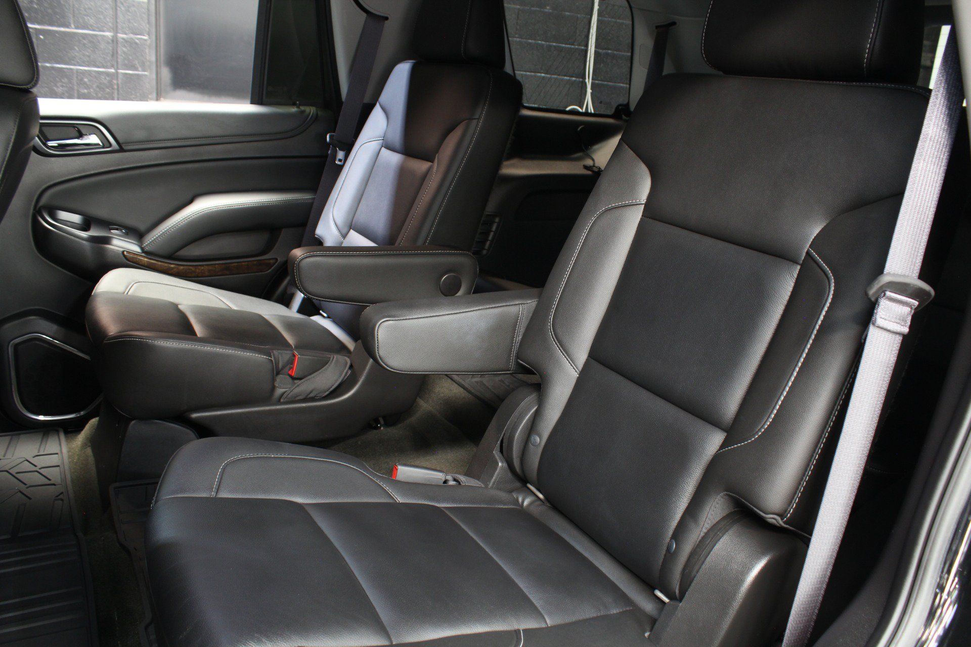 Used 2015 Chevrolet Tahoe LT AWD/4WD image 36