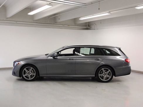 Used 2018 Mercedes-Benz E 400 E 400 image 7