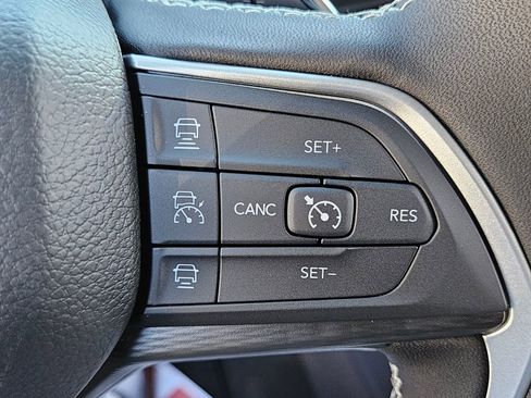 New 2025 Jeep Grand Cherokee L Laredo w/ Luxury Tech Group I image 22