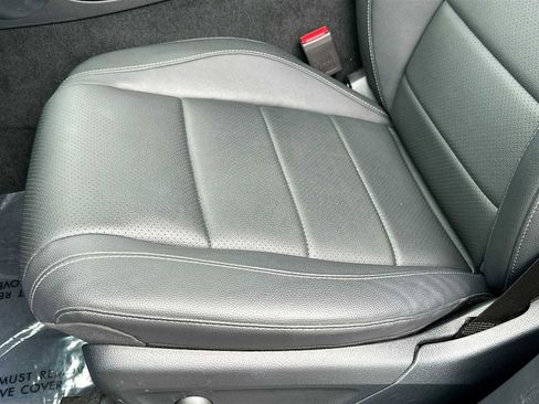 Used 2025 Mercedes-Benz GLS 450 4MATIC image 20