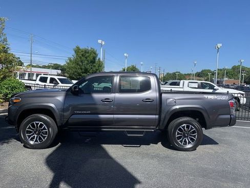 Used 2023 Toyota Tacoma TRD Sport w/ Advanced Technology Package AWD/4WD image 5
