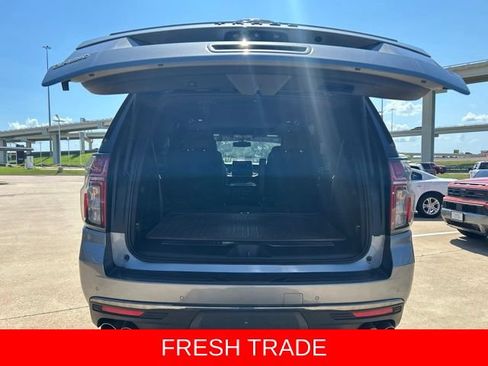 Used 2022 Chevrolet Tahoe Z71 w/ Z71 Off-Road Package AWD/4WD image 10