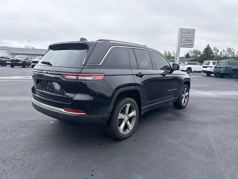 Used 2022 Jeep Grand Cherokee Limited AWD/4WD image 3