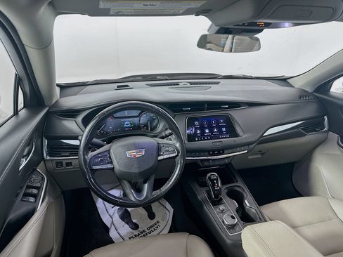 Used 2020 Cadillac XT4 Luxury w/ Cold Weather Package AWD/4WD image 23
