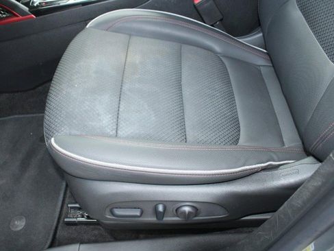 Used 2023 Chevrolet TrailBlazer RS w/ Sun and Liftgate Package image 16