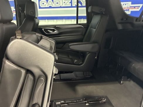 Used 2021 Chevrolet Suburban Z71 w/ Z71 Off-Road Package image 41