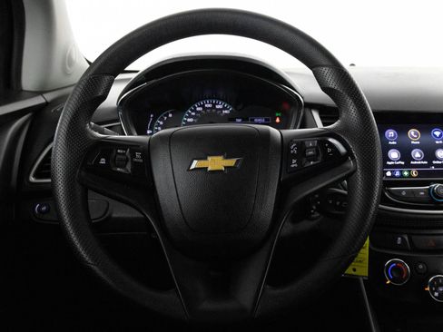 Used 2021 Chevrolet Trax LT image 26