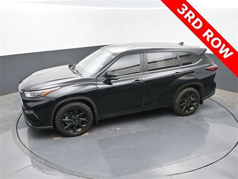 Used 2023 Toyota Highlander L image 35