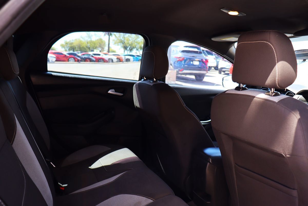 Used 2018 Ford Focus ST FWD image 28