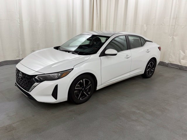 Used 2025 Nissan Sentra SV FWD image 3