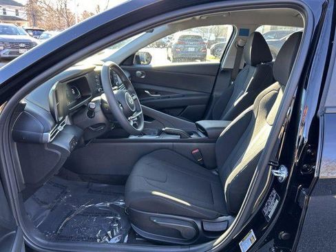 New 2026 Hyundai Elantra SE image 40