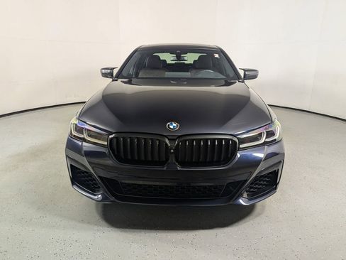 Used 2021 BMW 540i w/ Executive Package image 2